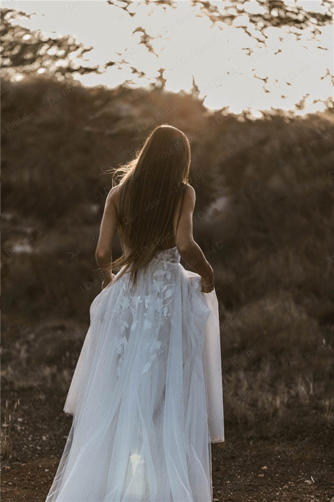 2021 Sexy Backless Boho Wedding Dresses A Line Appliques Floral Lace Deep V Neck Bohemian Beach Bridal Gowns Country Wedding Dress Vestidos