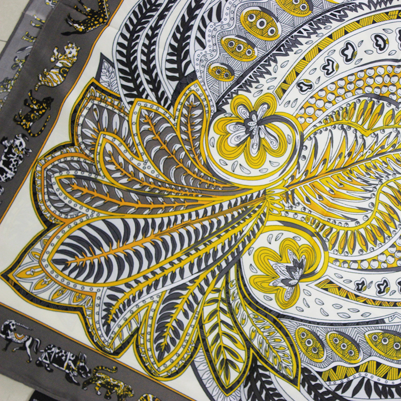 Large Square Silk Twill Scarf Women Big Shawl Echarpe Vintage Woman Floral Printed Paisley Scarves 130 130cm Wholesale