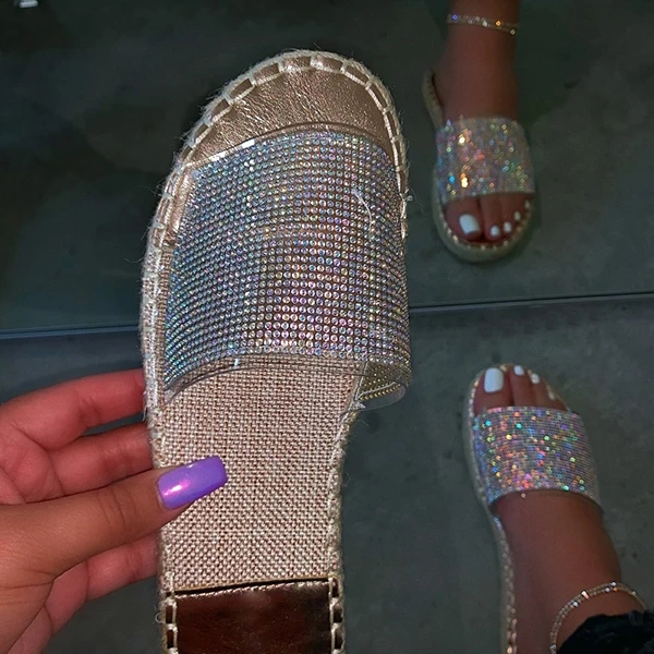 New summer comfortable sequins flat bottom women slippers Fashionable wild high quality outdoor plus size beach women's slippers, Silver
New summer comfortable sequins flat bottom women slippers Fashionable wild high quality outdoor plus size beach women's slippers, Silver