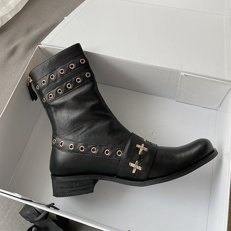 SKLFGXZY Unique design Genuine leather Riding boots Women boots Motorcycle The rivet hole New winter Women shoes, Black
SKLFGXZY Unique design Genuine leather Riding boots Women boots Motorcycle The rivet hole New winter Women shoes, Black