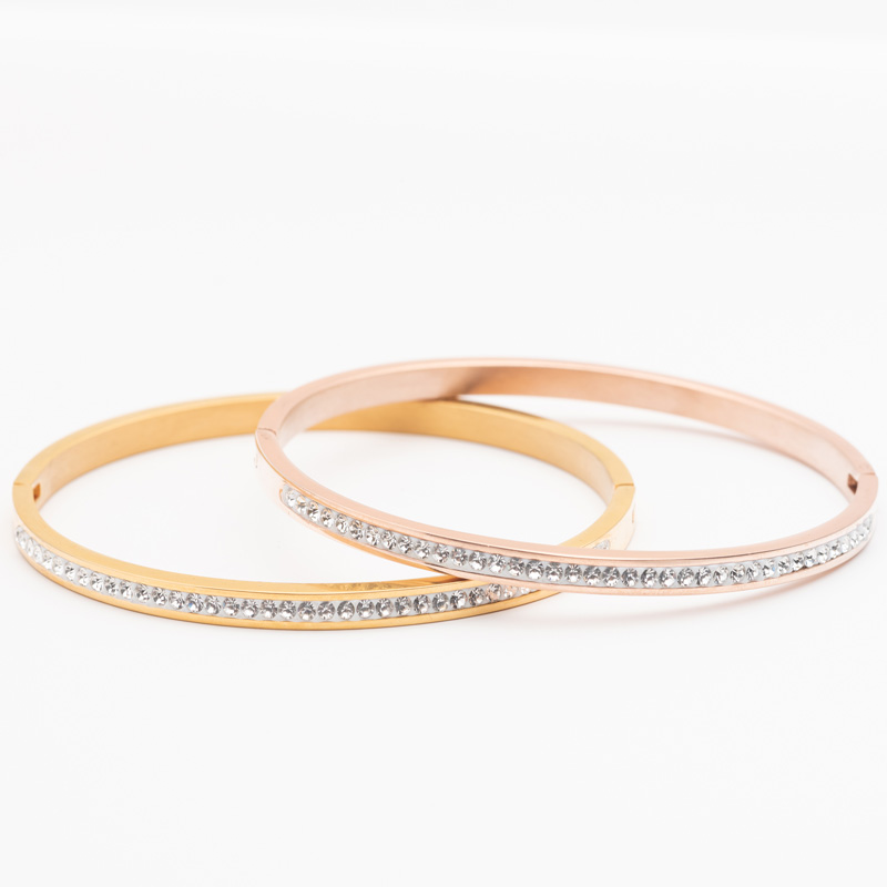 Buckle bracelet with diamond ladies hot sale fashion temperament opening single row clay stainless steel bracelet
Buckle bracelet with diamond ladies hot sale fashion temperament opening single row clay stainless steel bracelet
