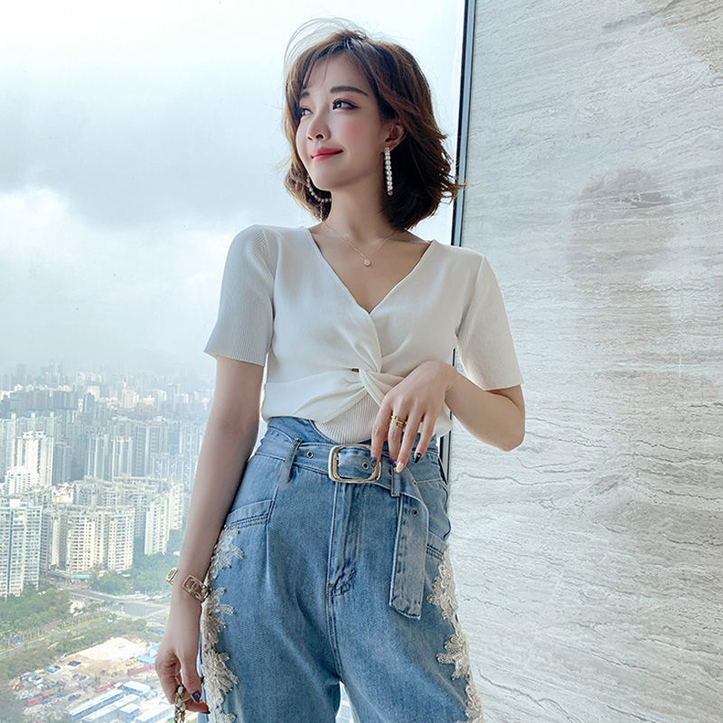 Ladies Two-piece T-shirt Top + Lace Beaded Jeans Casual Suit Ladies Clothing Suit Casual Wear, Blue
Ladies Two-piece T-shirt Top + Lace Beaded Jeans Casual Suit Ladies Clothing Suit Casual Wear, Blue