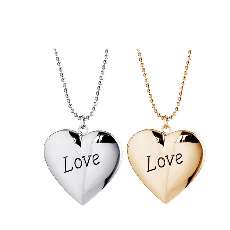 Stainless Steel Silvery/Gold Color Hollow Round-Shaped Pendant Necklace Women Heart Jewelry Accessories Cute Photo Box