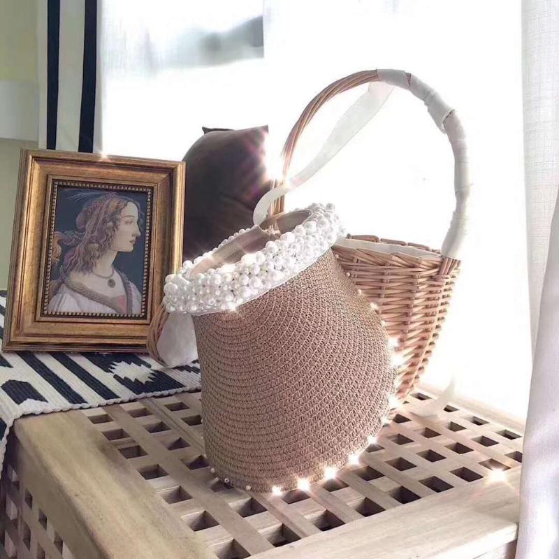 2020 New Fashion straw pearl Headpiece Casual Women knitted summer Cap Occasion Hat Visor Baseball Cap Empty Top Sun Hat, Black
2020 New Fashion straw pearl Headpiece Casual Women knitted summer Cap Occasion Hat Visor Baseball Cap Empty Top Sun Hat, Black