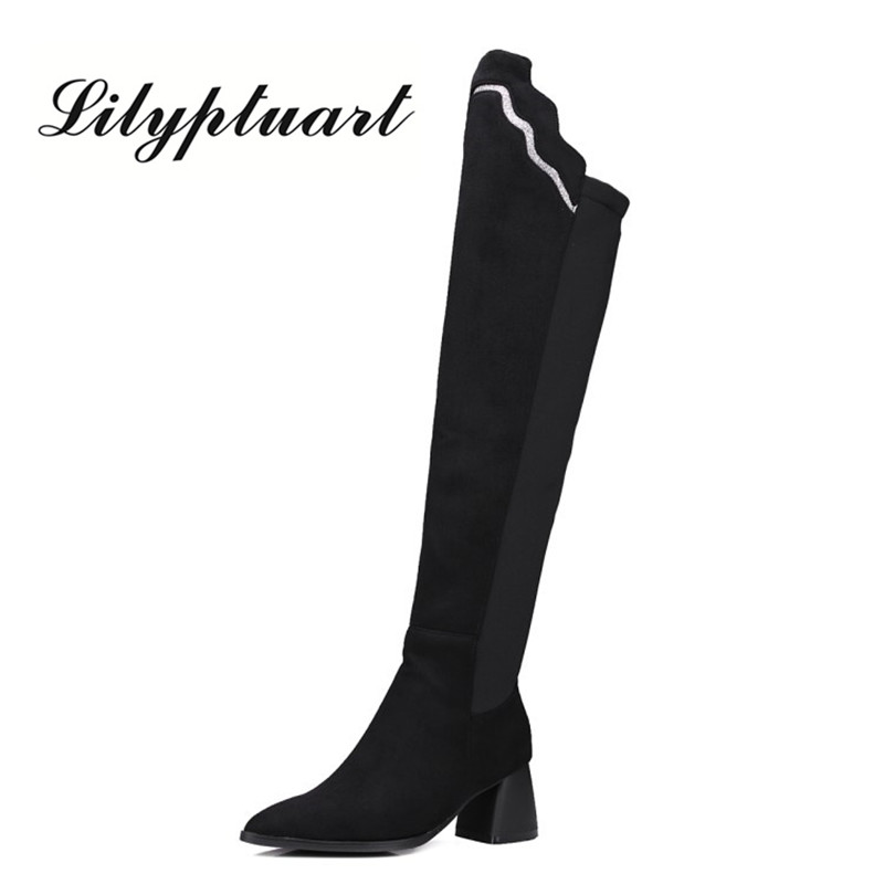 European and American suede over the knee women's boots large size 40-43 long long short ruffled over the knee women's boots, Black
European and American suede over the knee women's boots large size 40-43 long long short ruffled over the knee women's boots, Black
