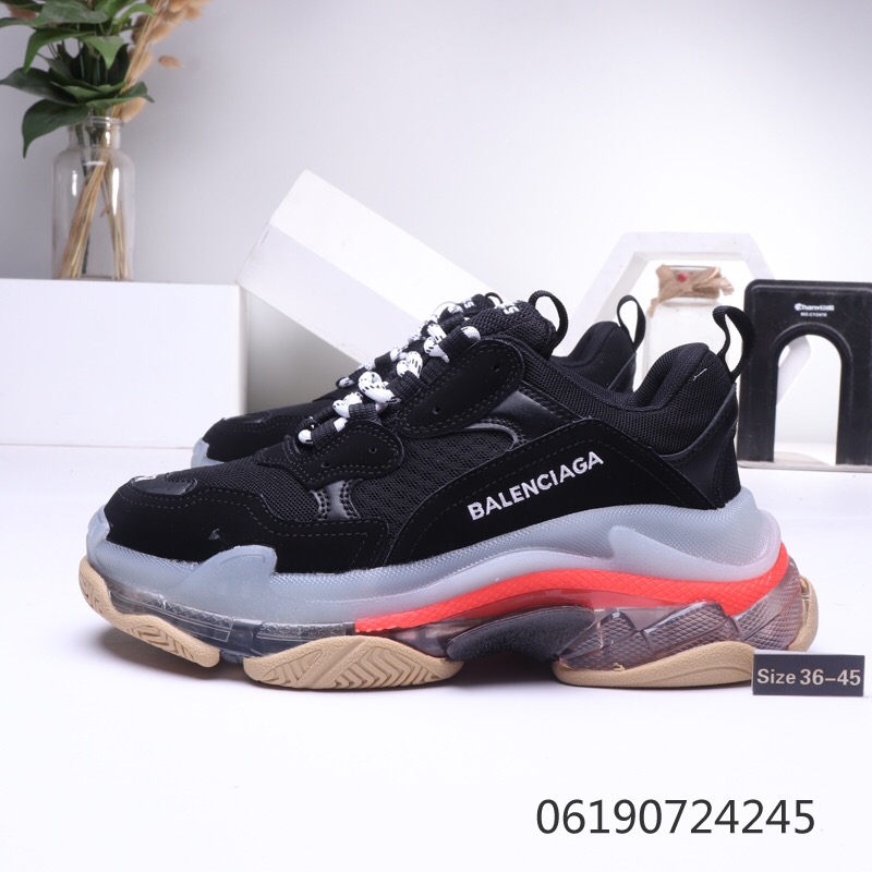 New Designers Paris Triple S 3.0 for men women sneakers 17FW black For women Low Top Casual Flat Shoes With Clear Sole Running shoes
New Designers Paris Triple S 3.0 for men women sneakers 17FW black For women Low Top Casual Flat Shoes With Clear Sole Running shoes