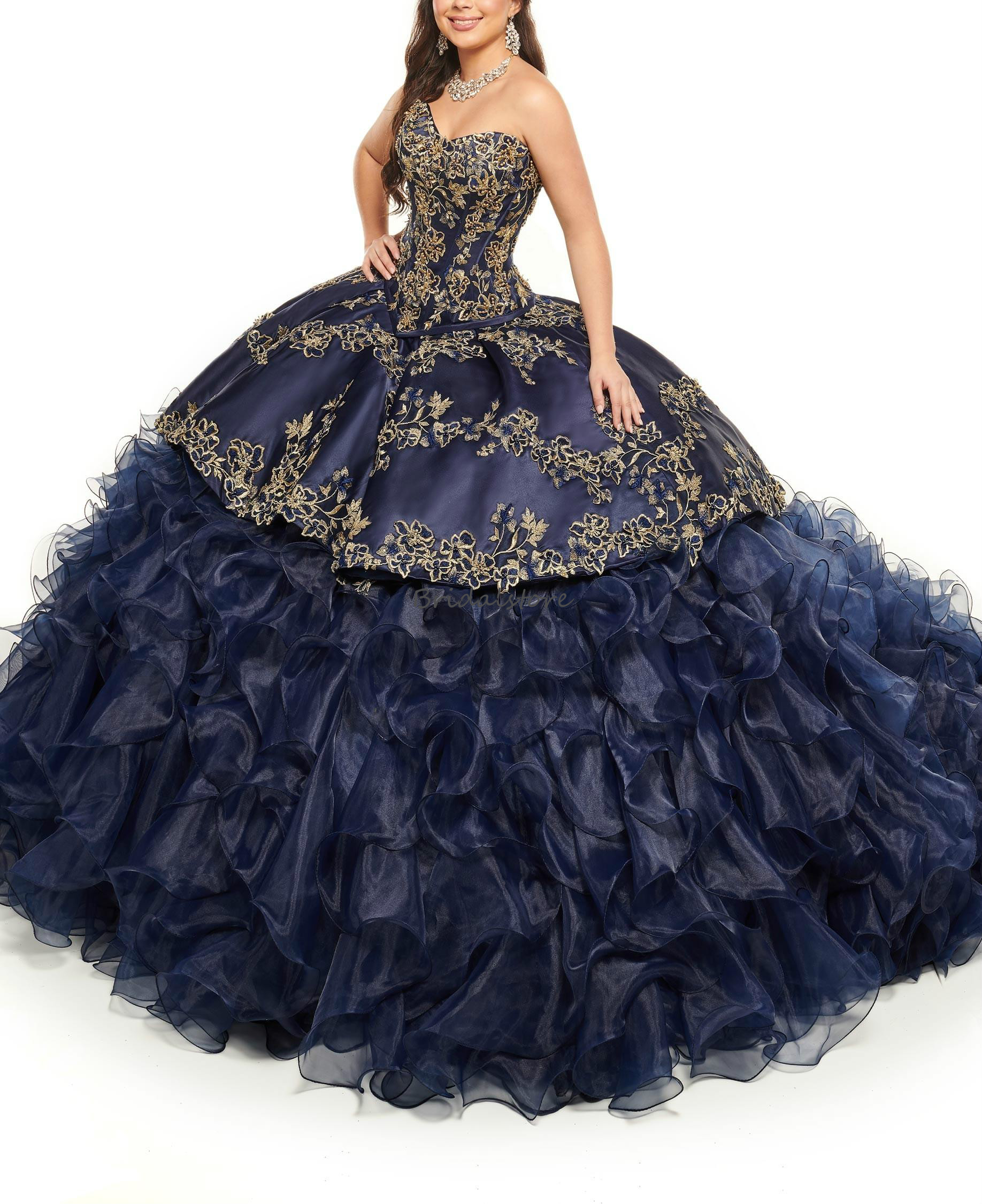 Red Princess Quinceanera Dresses With Embroidery 2021 Sweethart Organza Ruffles Tiered Masquerade Prom Party Dresses Vintage Sweet 16 Dress