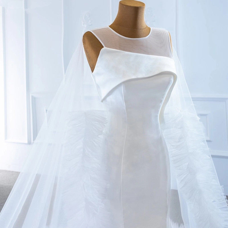 Elegant Satin Mermaid Wedding Dresses with Cape Sheer Jewel Neck Sleeveless Bridal Wedding Gowns robes de mariée