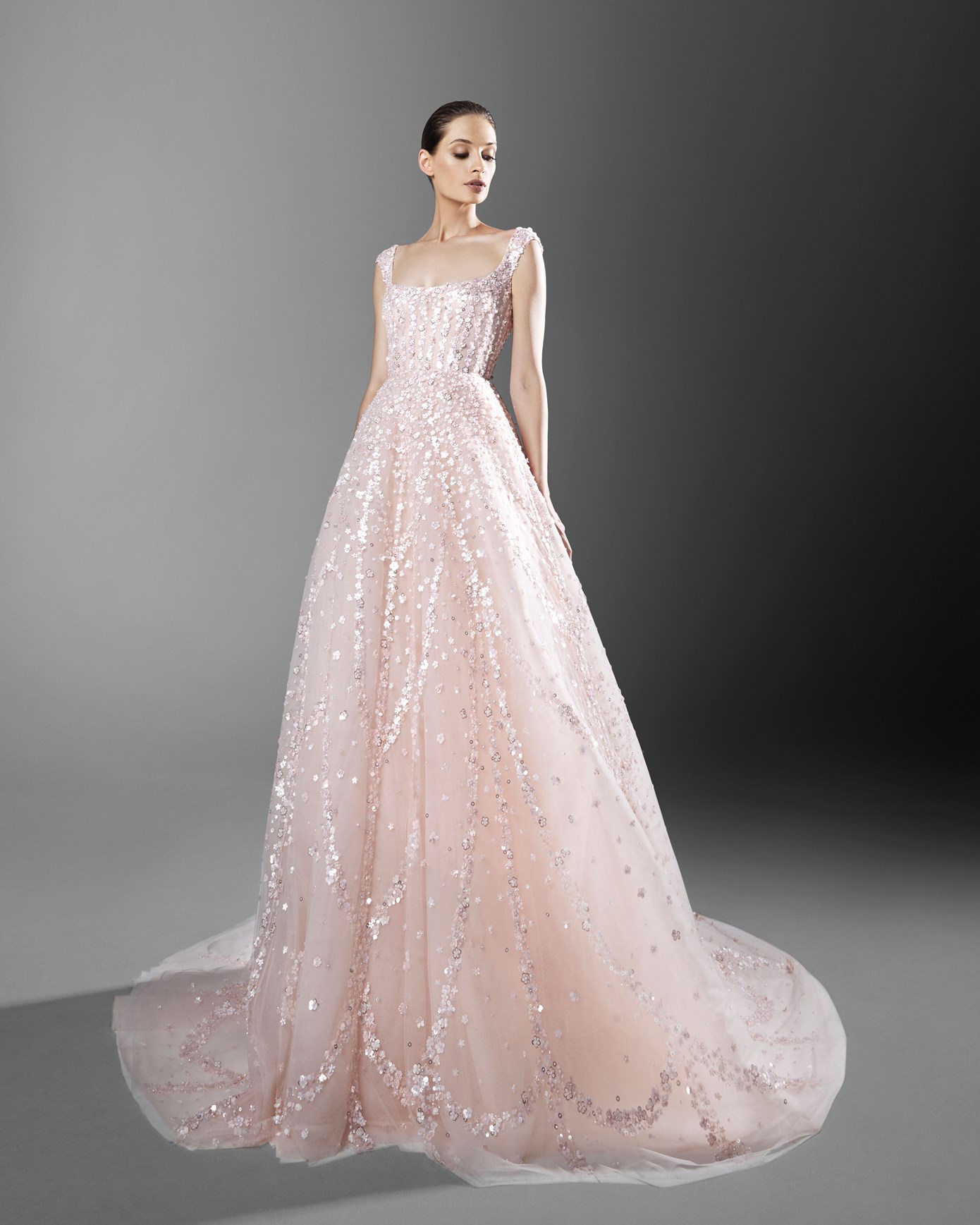 Pink Wedding Dresses Suqare Neck Sleeveless Sequins Appliques Tulle Custom Made Wedding Dress Sweep Train Robes De Mariée