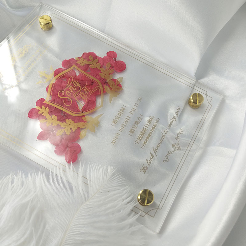 Customized transparent eternal flower acrylic net red invitation hot stamping wedding invitation creative business
Customized transparent eternal flower acrylic net red invitation hot stamping wedding invitation creative business