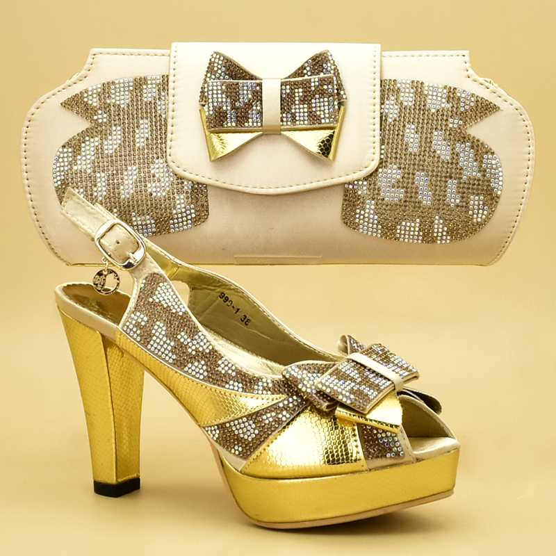 New Fashion Italian Ladies Shoes and Bags To Match Set Decorated with Appliques Shoe and Bag Set for Party In Women Party Pumps, Blue only shoes
New Fashion Italian Ladies Shoes and Bags To Match Set Decorated with Appliques Shoe and Bag Set for Party In Women Party Pumps, Blue only shoes