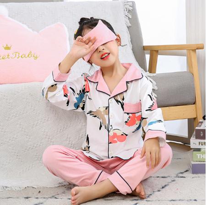 Kids pyjamas satin Children's Pajamas Spring Autumn Long Sleeve Girls Sleepwear Set Boys cotton Pajamas Suit for Kid homewear, Blue;red
Kids pyjamas satin Children's Pajamas Spring Autumn Long Sleeve Girls Sleepwear Set Boys cotton Pajamas Suit for Kid homewear, Blue;red
