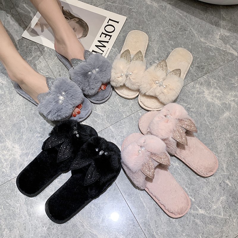 New Fashion Faux Fur Women Slippers Bling Warm Shoes Woman Winter Slippers Slip on Fur Female Slides Plus Size, Beige
New Fashion Faux Fur Women Slippers Bling Warm Shoes Woman Winter Slippers Slip on Fur Female Slides Plus Size, Beige