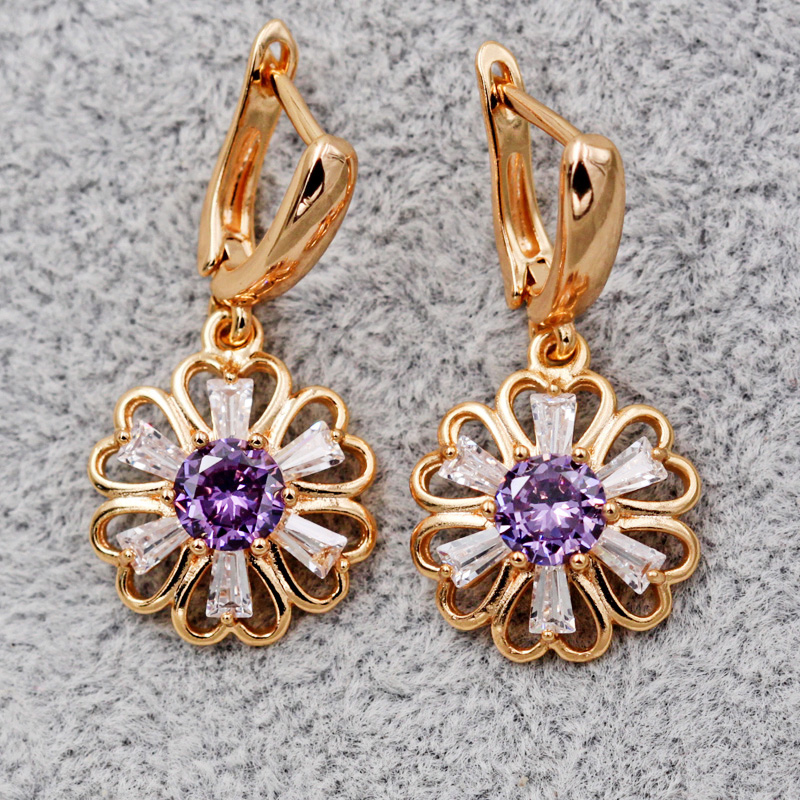 Bohemia Dangle Drop Earrings for Women's earrings flower heart Earring white Zircon Luxury Jewelry for Wedding Party
Bohemia Dangle Drop Earrings for Women's earrings flower heart Earring white Zircon Luxury Jewelry for Wedding Party