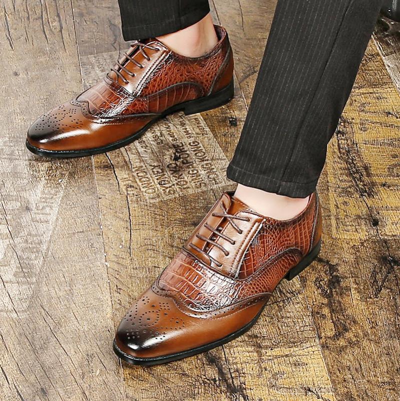 Business Luxury OXford Shoes Men Breathable brouge Leather Shoes lace up Rubber Formal Dress Shoe Men Office Party Wedding, Black
Business Luxury OXford Shoes Men Breathable brouge Leather Shoes lace up Rubber Formal Dress Shoe Men Office Party Wedding, Black