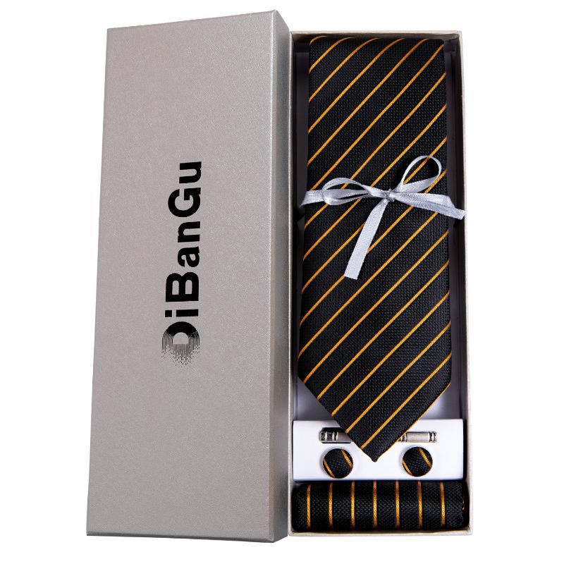 Bow Ties Gold Striped Black 100% Silk Woven Men's Tie Luxury Business Wedding Party Necktie Hanky Cufflinks Clip 4pcs Set DiBanGu
Bow Ties Gold Striped Black 100% Silk Woven Men's Tie Luxury Business Wedding Party Necktie Hanky Cufflinks Clip 4pcs Set DiBanGu