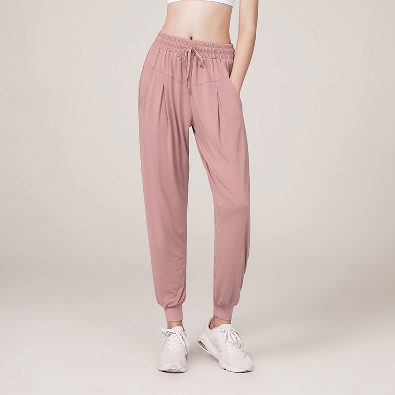 Woman Loose Beam Feet Close Up Running Sports Fitness Pants Quick-drying High Waist Yoga Pants Leggins Sport Women Fitness Yoga, Black
Woman Loose Beam Feet Close Up Running Sports Fitness Pants Quick-drying High Waist Yoga Pants Leggins Sport Women Fitness Yoga, Black
