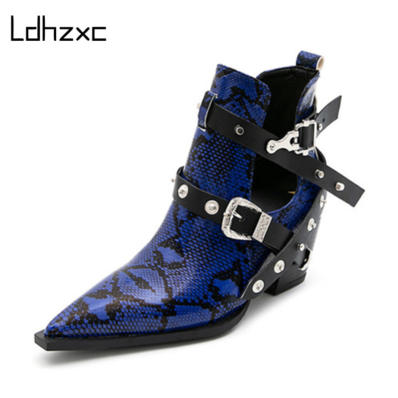 LDHZXC Metal Buckle Thick Heels Pumps 2020 Summer Autumn Pointed Toe Women Shoes Night Club Party Sexy Vintage New Shoes Woman, Blue 
LDHZXC Metal Buckle Thick Heels Pumps 2020 Summer Autumn Pointed Toe Women Shoes Night Club Party Sexy Vintage New Shoes Woman, Blue