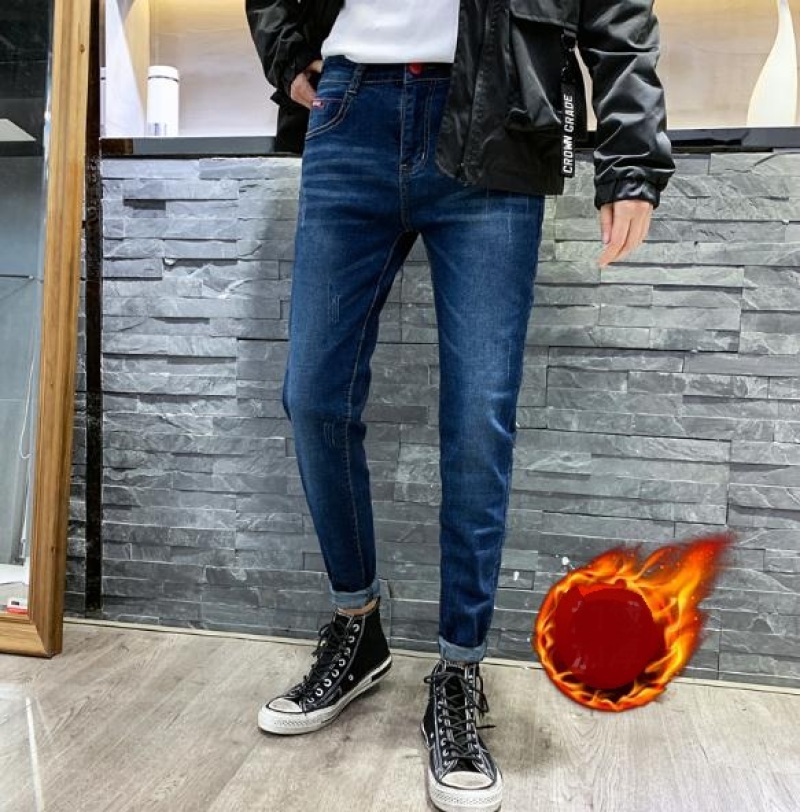 Popular logo men with hair thickening jeans feet of cultivate one's morality pants, Blue
Popular logo men with hair thickening jeans feet of cultivate one's morality pants, Blue