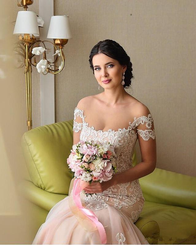 Gorgeous Blush Pink Mermaid Wedding Dresses Elegant Off Shoulder Appliqued Tulle Trumpet Bridal Gowns With Lace -Up Back Z45 0510