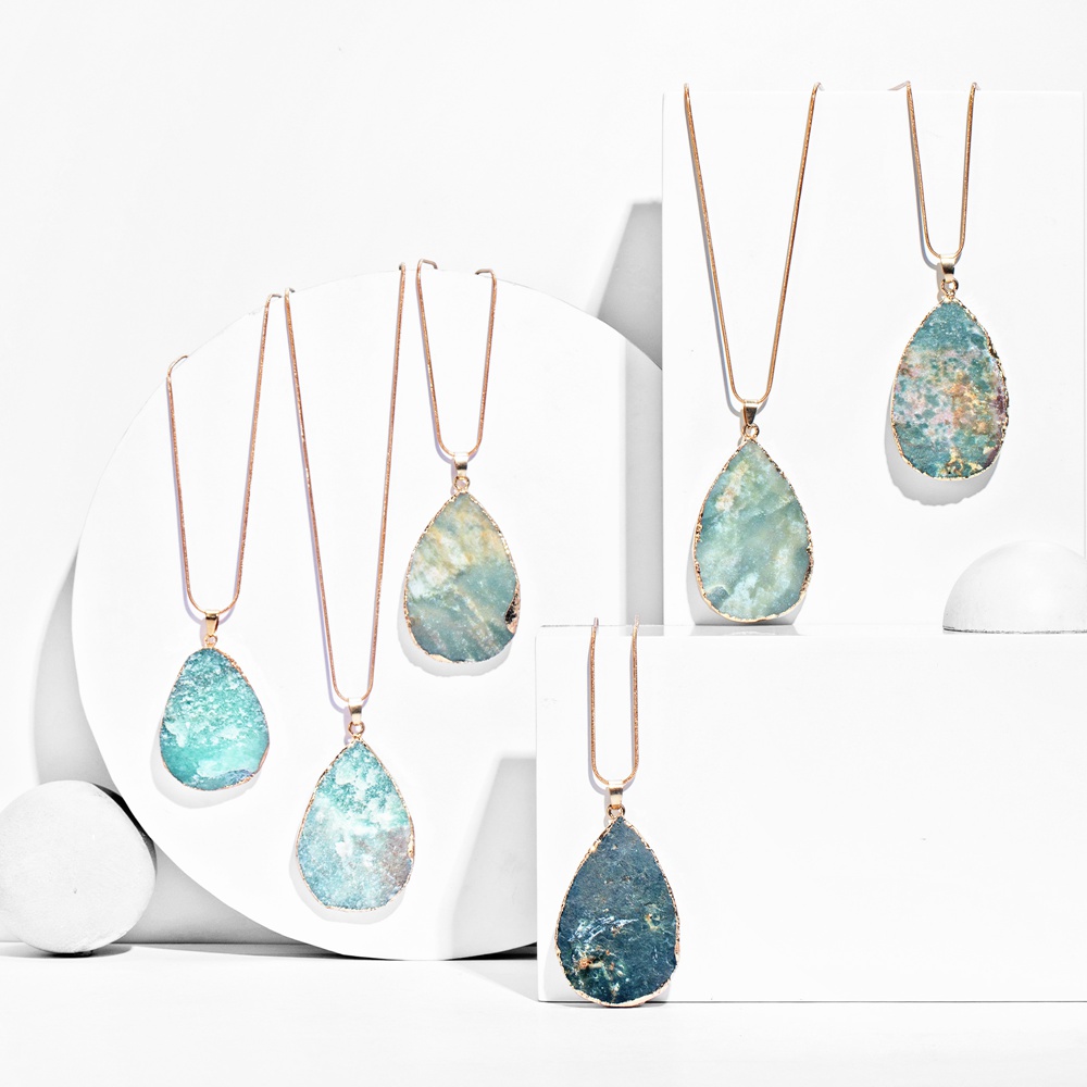 QIMOSHI Natural Crystal Pendant Necklace Raw Quartz Stone Healing Irregular Handmade Chakra Jewelry for Women Girl Long Chain