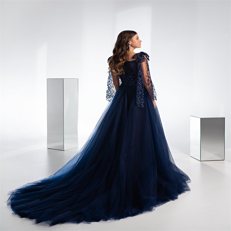 Gorgeous Blue Evening Dresses 2021 Newest Spaghetti Strap Appliqued Lace A-line Prom Dress Sweep Train Red Carpet Dress Formal Party Dress