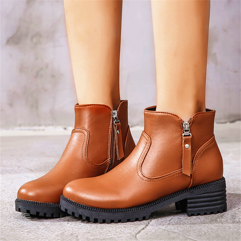 Women Ankle Boots 2020 Autumn Female Casual Shoes Woman Flat Fashion Platform Zipper Rivets Solid Comfortable Botas Mujer, Black
Women Ankle Boots 2020 Autumn Female Casual Shoes Woman Flat Fashion Platform Zipper Rivets Solid Comfortable Botas Mujer, Black
