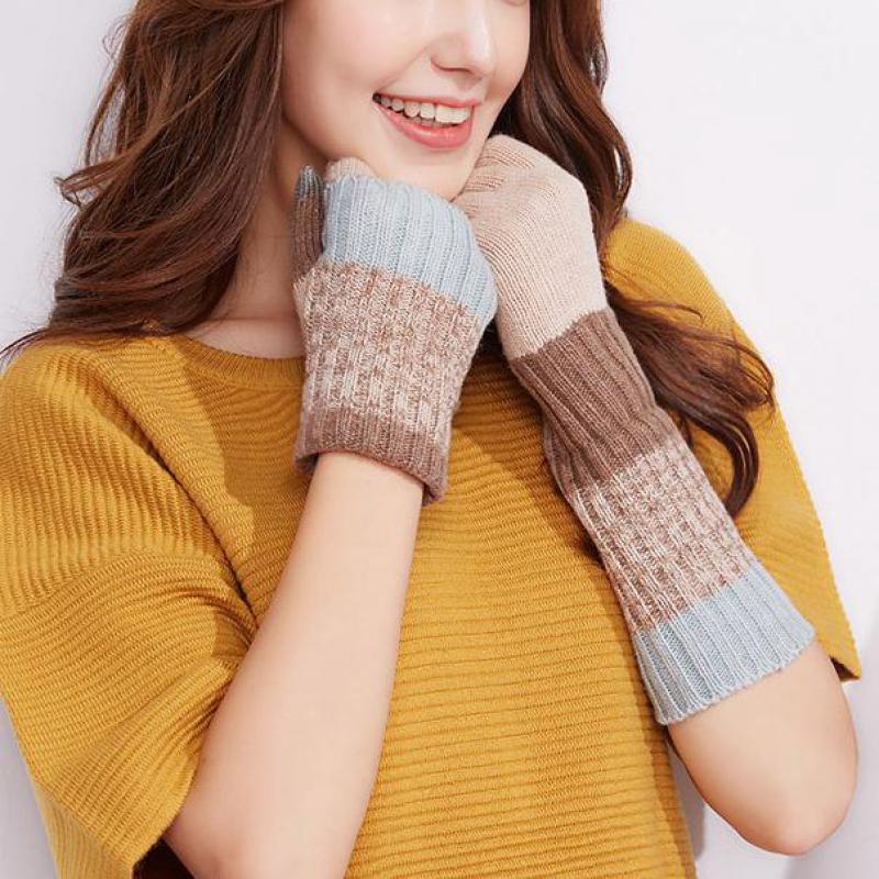 Fashion Women Gloves Touch Screen Knitted Mittens Female Foldable Double-use Warm Wool Driving Gloves Women Winter AGB589
Fashion Women Gloves Touch Screen Knitted Mittens Female Foldable Double-use Warm Wool Driving Gloves Women Winter AGB589