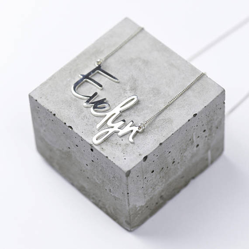 Fashion Personalized Carrie Style Name Pendant Necklace For Women Gold Custom Any Name Chain Choker Stainless Steel Jewelry Gift Y200810