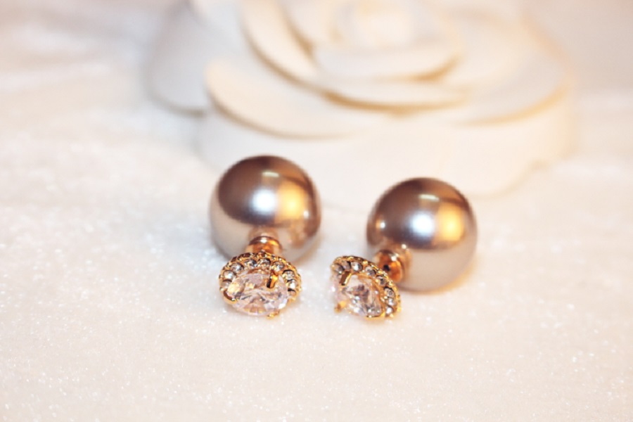 Ins fashion earrings gold white double sided diamond elegant pearl super glittering stud earrings for women girls
