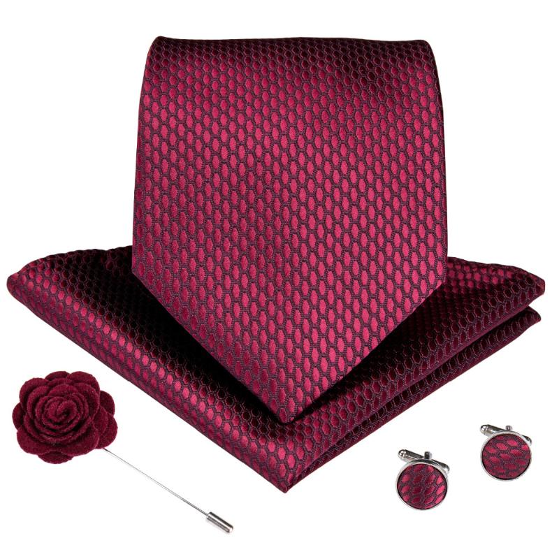 DiBanGu Burgundy Red Mens Tie 8cm Width 100% Slik Ties Gravatas For Men Wedding Party Business Custom Logo Man Ties Gift MJ-1464
DiBanGu Burgundy Red Mens Tie 8cm Width 100% Slik Ties Gravatas For Men Wedding Party Business Custom Logo Man Ties Gift MJ-1464