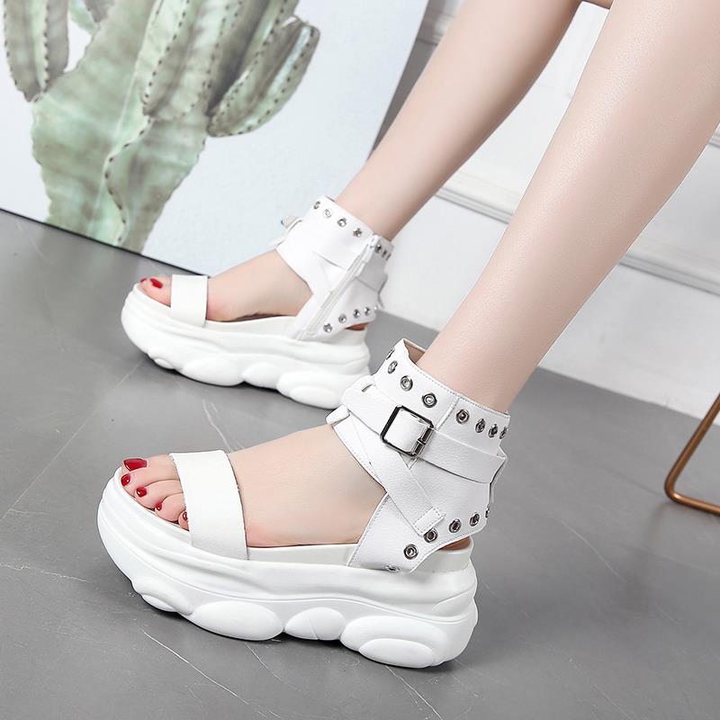 2020 summer new versatile casual high-top wedge heel Roman sandals high-heeled thick-soled muffin sandals female increase Z517, Black
2020 summer new versatile casual high-top wedge heel Roman sandals high-heeled thick-soled muffin sandals female increase Z517, Black