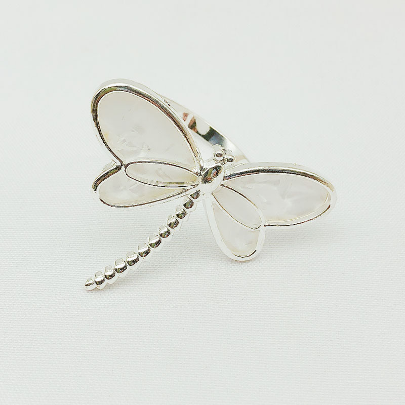 10pcsHigh-end hotel dragonfly napkin ring napkin buckle ring alloy mouth cloth
10pcsHigh-end hotel dragonfly napkin ring napkin buckle ring alloy mouth cloth