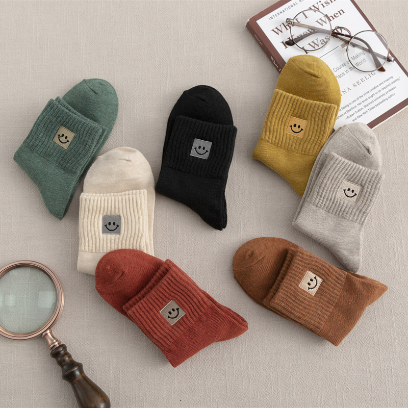 Autumn Fashion Cartoon Socks New Lovely Smile Face Cute Flange embroidery Square Face High Quality Socks Cotton Women's Socks, 001
Autumn Fashion Cartoon Socks New Lovely Smile Face Cute Flange embroidery Square Face High Quality Socks Cotton Women's Socks, 001