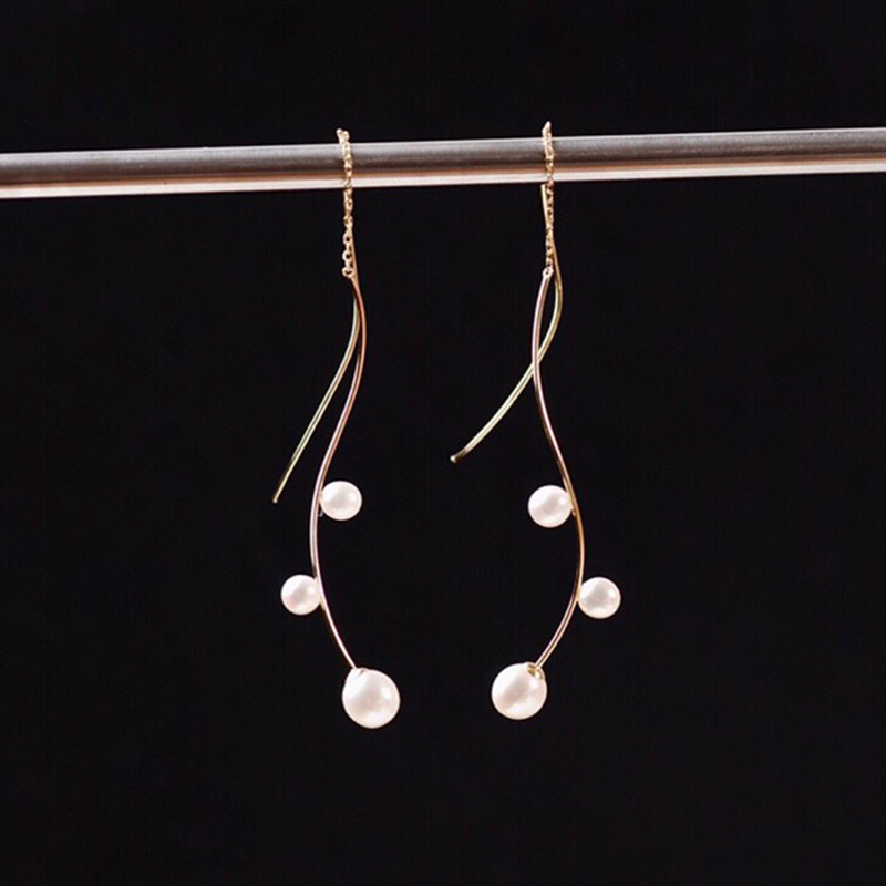 Sinya 18k gold tassel drop earring with Natural Round high luster pearls fashion design 2020 new arrival for women ladies girls
Sinya 18k gold tassel drop earring with Natural Round high luster pearls fashion design 2020 new arrival for women ladies girls