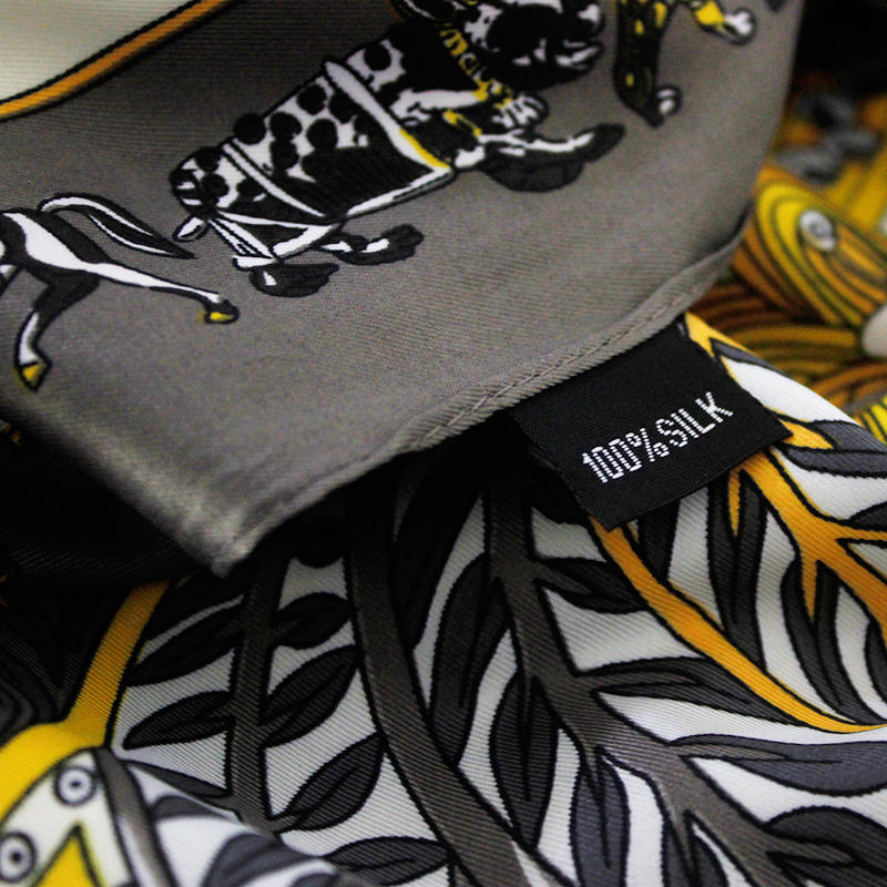 Large Square Silk Twill Scarf Women Big Shawl Echarpe Vintage Woman Floral Printed Paisley Scarves 130 130cm Wholesale