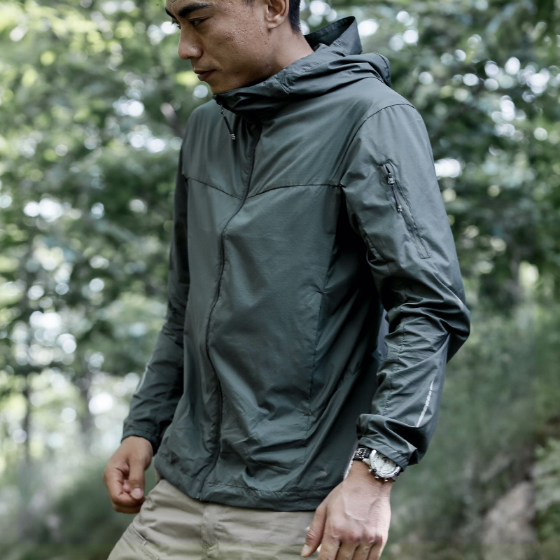 2020 New outdoor elastic men' breathable sun-protective block clothes, summer UV-proof coat tactical hiking skin coat, Black
2020 New outdoor elastic men' breathable sun-protective block clothes, summer UV-proof coat tactical hiking skin coat, Black