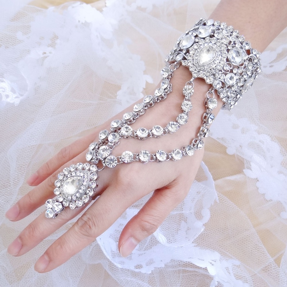 Bella Fashion Teardrop Bridal Bangle Ring Set Austrian Crystal Bracelet Ring Set For Wedding Accessories Party Jewelry
Bella Fashion Teardrop Bridal Bangle Ring Set Austrian Crystal Bracelet Ring Set For Wedding Accessories Party Jewelry