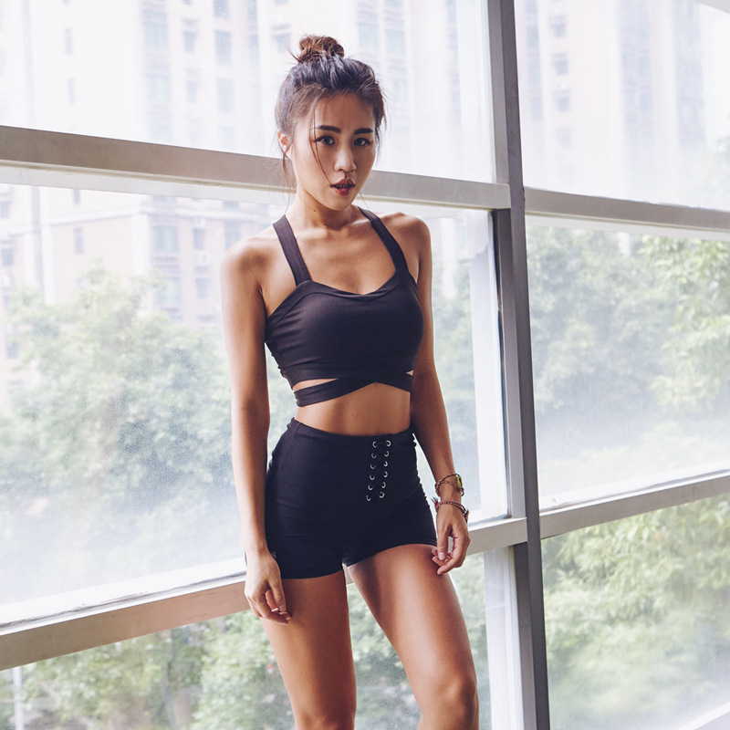 Free Shipping Women Yoga Bra Sport Gym tank top Dancing Bandage Hollow Out Tank Tops Size S, Same as pic
Free Shipping Women Yoga Bra Sport Gym tank top Dancing Bandage Hollow Out Tank Tops Size S, Same as pic