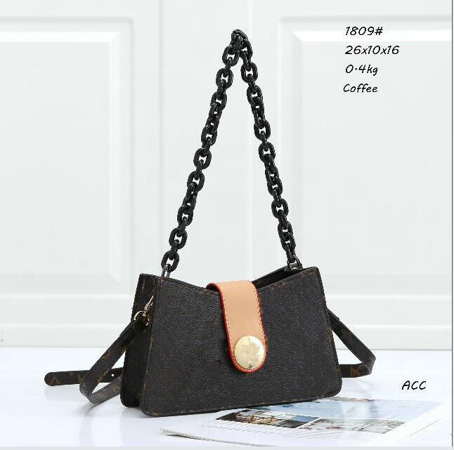 2020 new High Quality women heart-shaped Shoulder bags ladies Chains women messenger bag's PU leather Female Crossbody bag 26x10x16cm lk-8uy, Brown
2020 new High Quality women heart-shaped Shoulder bags ladies Chains women messenger bag's PU leather Female Crossbody bag 26x10x16cm lk-8uy, Brown
