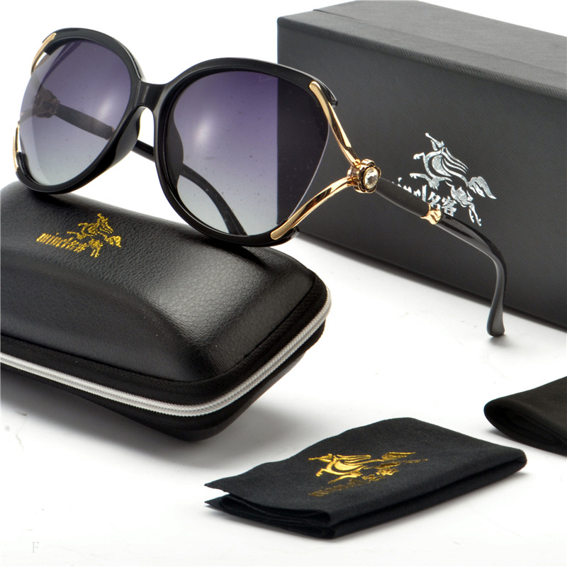 2020 new Fashion Polarized Sunglasses Women Diamond Design Gradient Sun Glasses Female Lens with box FML
2020 new Fashion Polarized Sunglasses Women Diamond Design Gradient Sun Glasses Female Lens with box FML