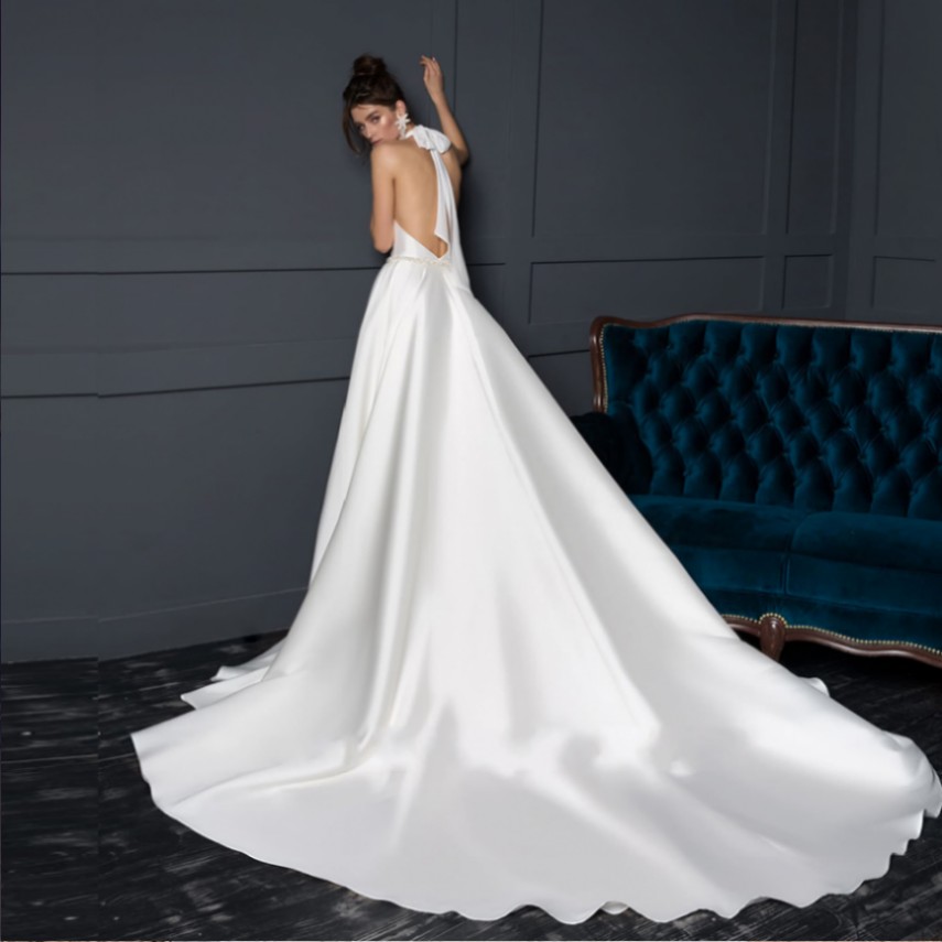 New Arrivals Satin A-line Wedding Dresses Vestido De Noiva Beaded Crystal Waist Sexy Backless Halter Elegant Wedding Bridal Gowns
