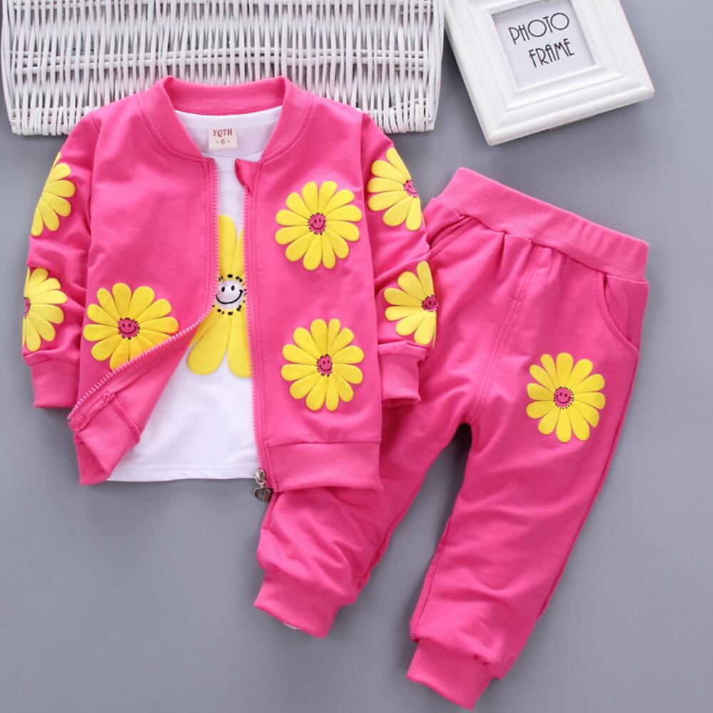 sweet children's suit girls autumn suit children's flower chrysanthemum jacket +T-shirt pants three-piece, Rose
sweet children's suit girls autumn suit children's flower chrysanthemum jacket +T-shirt pants three-piece, Rose