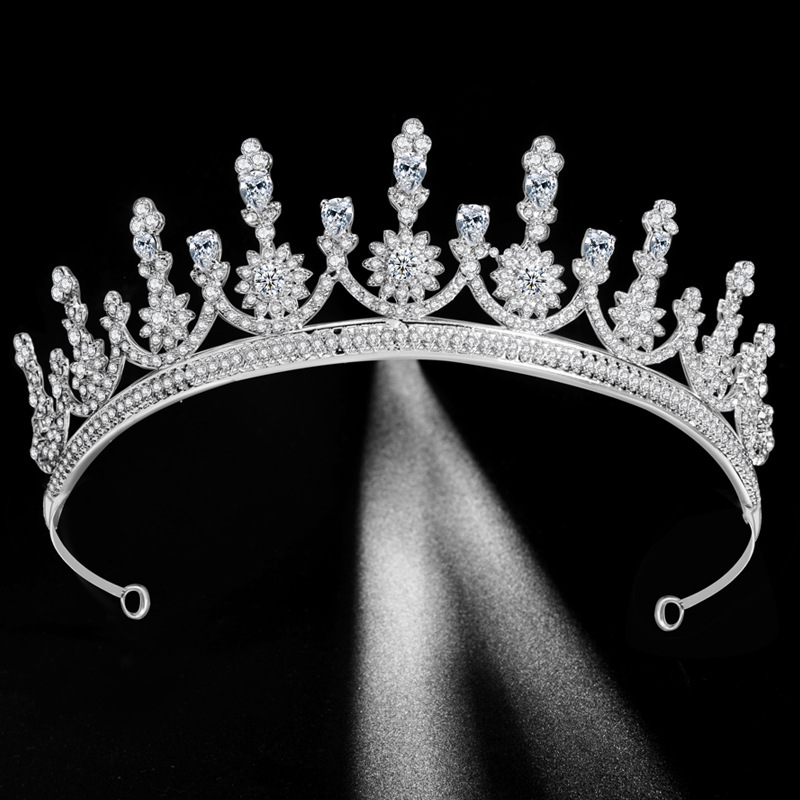 Luxury Silver Color Crystal Flower Bridal Tiaras Cubic Zircon Crown Wedding Hair Accessories Rhinestone Pageant Diadem Headband
Luxury Silver Color Crystal Flower Bridal Tiaras Cubic Zircon Crown Wedding Hair Accessories Rhinestone Pageant Diadem Headband