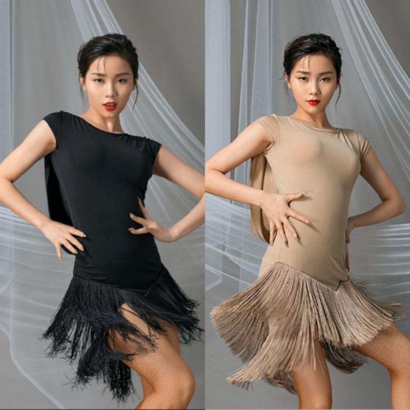 2020 New Sleeveless Tassel Latin Dance Dress Tops and Skirt Dancing Performance Women Dress Ballroom Samba Tango L9636, 002
2020 New Sleeveless Tassel Latin Dance Dress Tops and Skirt Dancing Performance Women Dress Ballroom Samba Tango L9636, 002