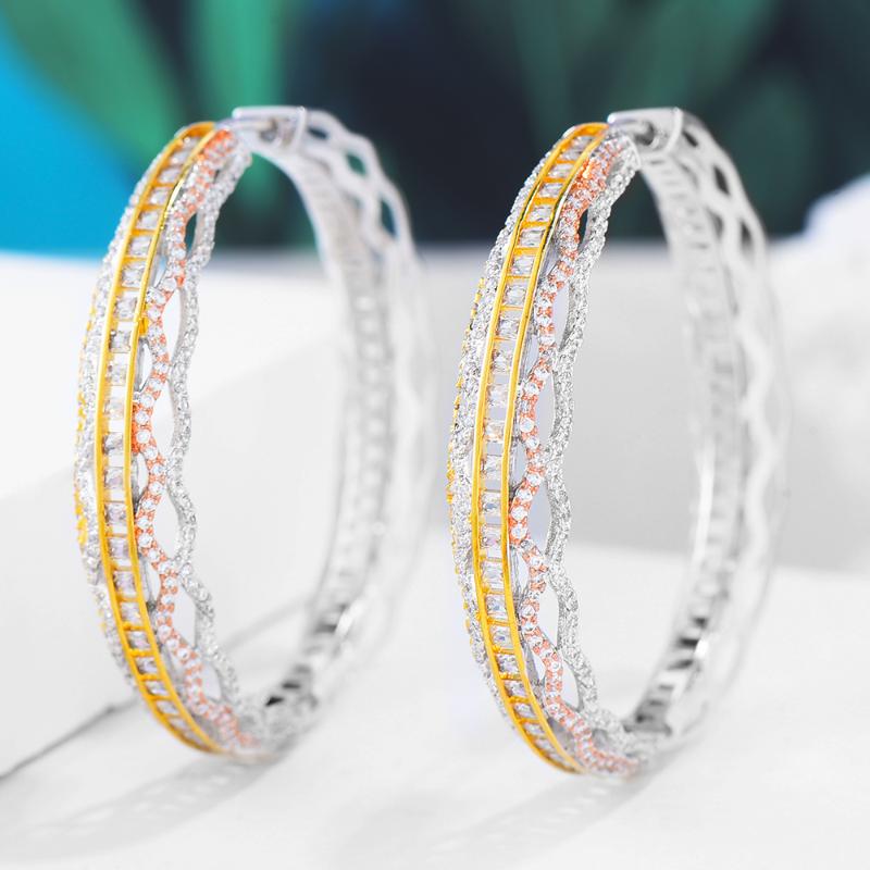 Attractive Noble Exquisite Hollow Hoop Earrings Accesories for Women Daily Wedding Party Important Meeting Jewelry
Attractive Noble Exquisite Hollow Hoop Earrings Accesories for Women Daily Wedding Party Important Meeting Jewelry