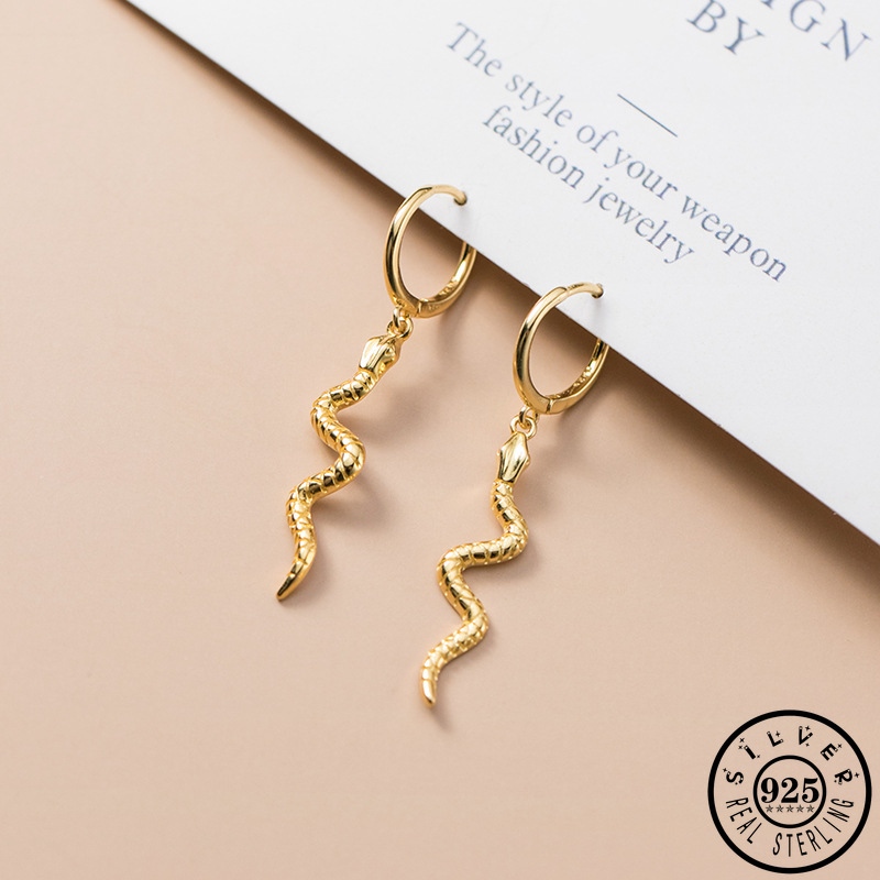 925 Sterling Silver Snake Shape Pendant Hoops Piercing Earrings Punk Gold Color Plated Ear Rings Earings Jewelry Gifts for Women
925 Sterling Silver Snake Shape Pendant Hoops Piercing Earrings Punk Gold Color Plated Ear Rings Earings Jewelry Gifts for Women