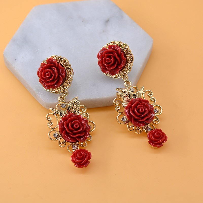 Baroque Court Style Women Long Drop Earrings Vintage Red White Flower Dangle Earrings Exaggerated Jewerly For Show Party