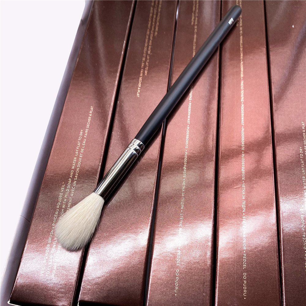 M510 PRO ROUND BLENDER BRUSH - Quality Long Goat Hair Large Shadow Blending Highlighting Makeup Brush