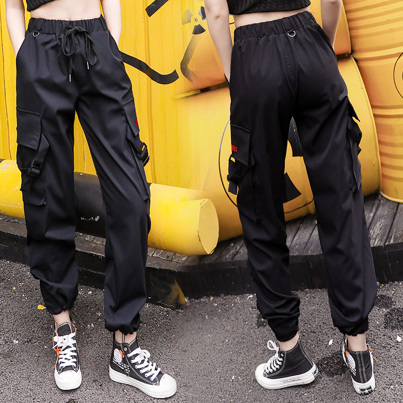 kpop Blackpink Jisoo same Hip-hop sweatpants streetwear Black loose trousers women Korean autumn wild casual high waist pants
kpop Blackpink Jisoo same Hip-hop sweatpants streetwear Black loose trousers women Korean autumn wild casual high waist pants